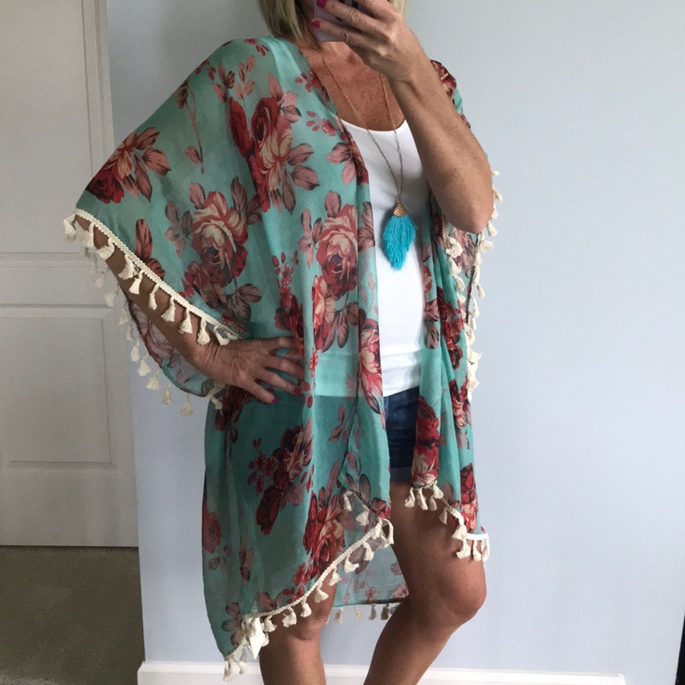 ♥️LAST 1♥️Floral Print Kimono - Picture 2 of 7